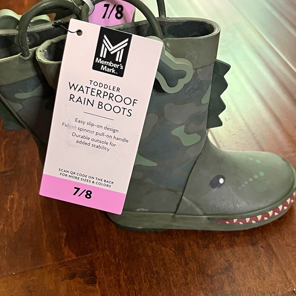 NWT Member's Mark Toddler Size 7/8 Rainboots Dinosaur Waterproof